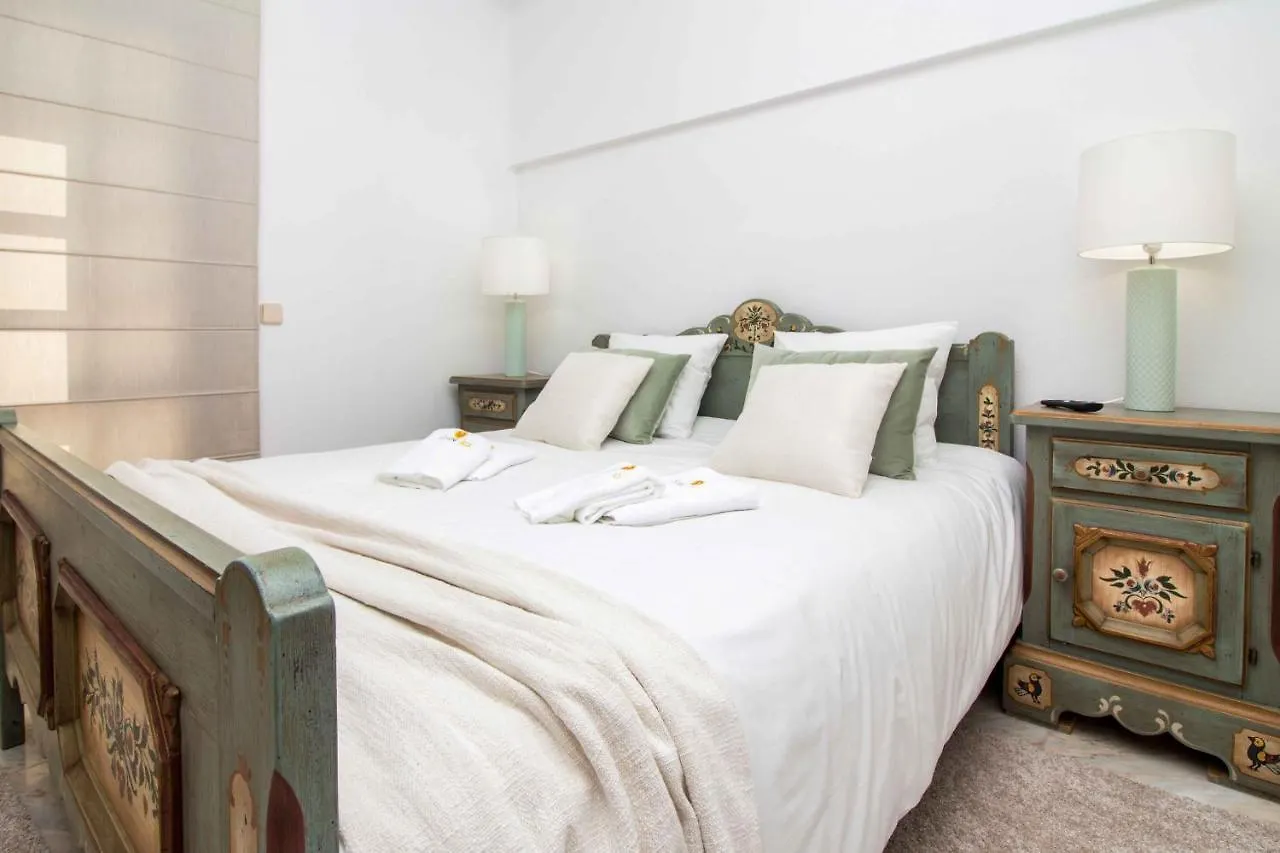 Villa Algarve Sun House - Pool & Bbq & Privat Garden Albufeira 0*,  Portugal