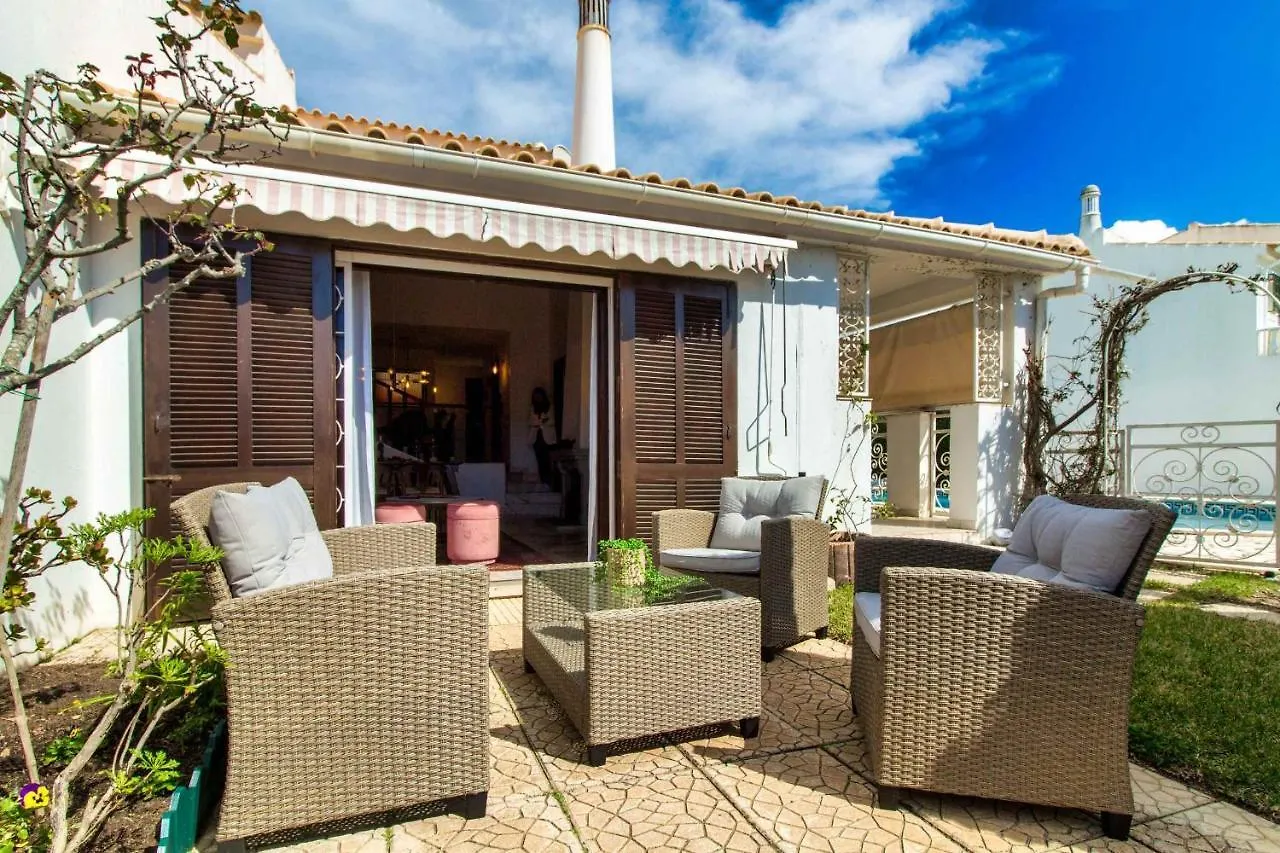 Villa Algarve Sun House - Pool & Bbq & Privat Garden Albufeira